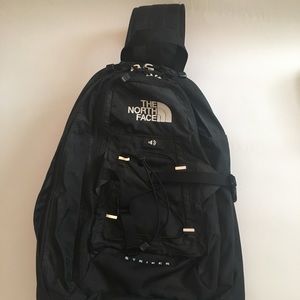 THE NORTH FACE sling backpack